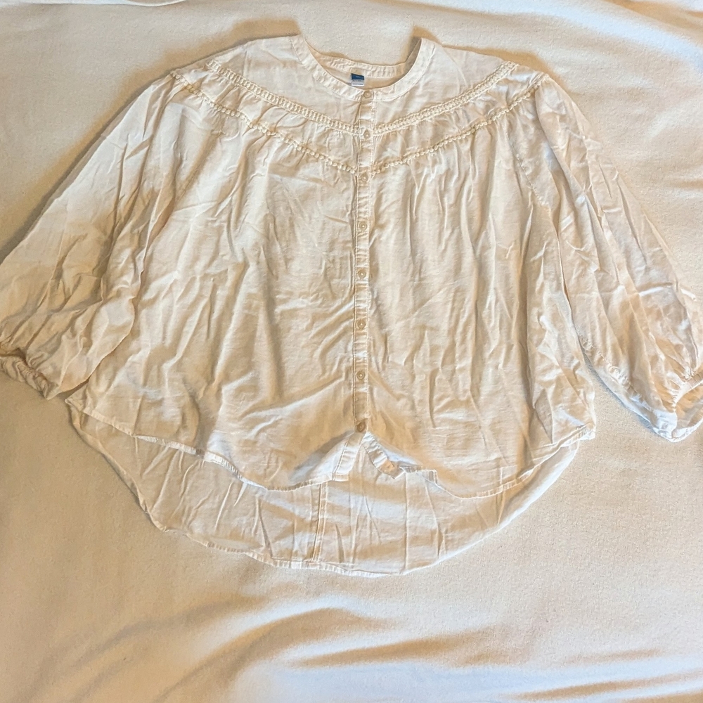Old Navy Women's Cream Button-Down Shirt